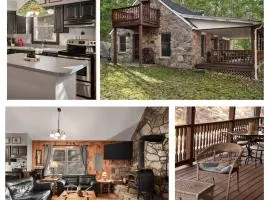 River Access Loft Deck WiFI & Pet Friendly