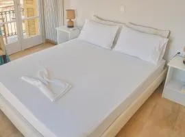 NAFPAKTOS APARTMENT, STUDIOS AND ROOMS iN PORT