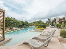 Stunning Sea Views from 3BR Penthouse F3