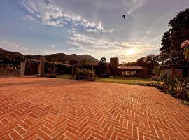 Casa Evelia, pet-friendly hotel in Tepoztlán