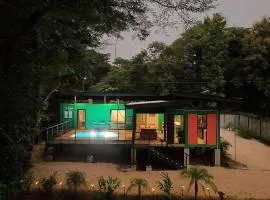 Pura Vida Jungle Container - Near Avellanas Beach