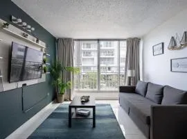 Brisa Marina 2BDR Pool Parking Beachside