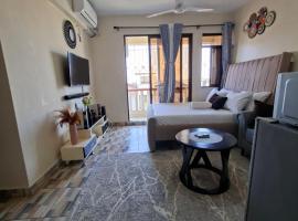 Homely studio Apartment 2, ξενοδοχείο στη Μομπάσα