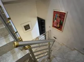 Effixzzy villa