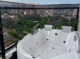apto con jacuzzi y aire acondicionado cerca laureles