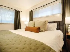 Centrally Located King Bed Midtown Memphis 2360