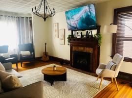 Elegant Retreat Niagara Falls, CA, alojamiento con cocina en Niagara Falls