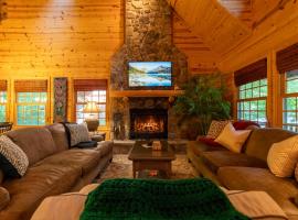 Cedarwood Lodge, hotel sa Saugatuck