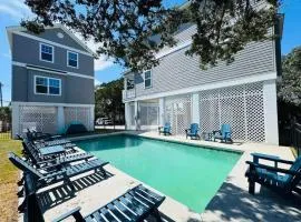 Spacious 4BR Townhouse 5 Min Walk to Beach
