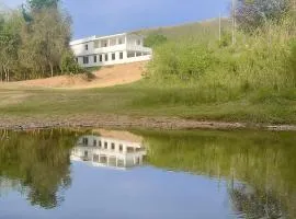 Beira Rio Casa Canastra