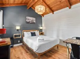 Tahoe Mountain Inn