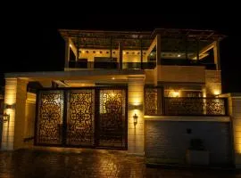 Lily Luxury Home Shortlet Apartments