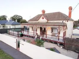 Cathedral View - Sleeps 16