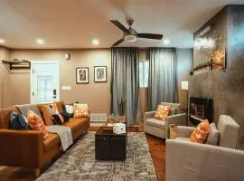 Pet-Friendly Southside Getaway - Sleeps 12