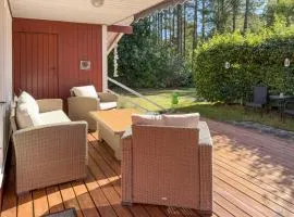 Nice Home In Ebeltoft With Wifi - D13116