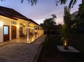 Moss Veranda
