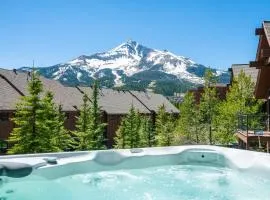 Cozy Condo | Hot Tub Views | Steps to Ski Shuttle