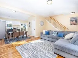 Bright & Cozy Stay in the Heart of Hartford