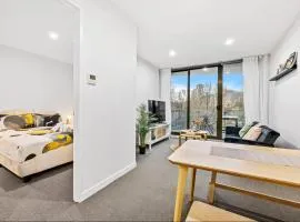 Central Located 1Bedroom Apartment North Braddon