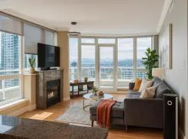 Premium 2 BR Apartment with Floor-to-Ceiling Windows Coal Harbour