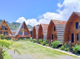 Griya Cabin 2 Dieng Syariah RedPartner, ξενοδοχείο σε Diyeng