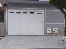 Hermosa casa en Cartago V