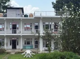 Moustache Hostel Bir