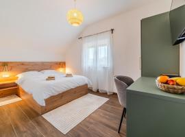 Plitvice Lakes Apartments & Rooms، فندق في غرابوفاك