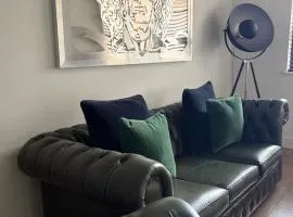 Boutique 1 Bedroom Duplex Suite on Marina-304