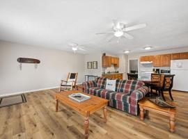 Cozy Space Near Rough River Lake Adventures Await, hotel em Fentress McMahan