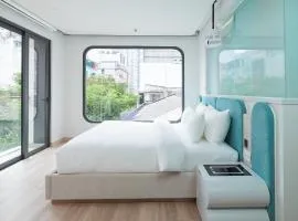 IconSphere Hotel