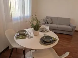 Saffron Suite, just a few minutes from the center and station