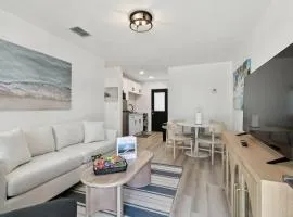 Near Johns Pass 1 Block from Gulf Shores Treasure Island