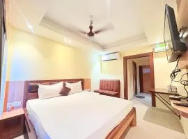 Hotel Sea View Residency Near Sea Beach - Near Light House ! Sea Beach - Swargadwar Golden Beach -Fully Air Conditioning Luxuray Rooms ! BEST HOTEL I