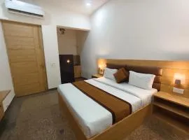 Hotel Devi Ram Atithi Bhawan Near Prem Mandir