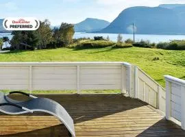 10 person holiday home in MIDSUND