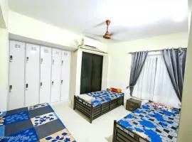 Ac Bed with breakfast At ovale naka ghodbunder road thane west