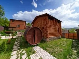 Eco cottages in the heart of Dilijan with Hot tube, Sauna and Chana