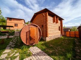 Eco cottages in the heart of Dilijan with Hot tube, Sauna and Chana, viešbutis mieste Diližanas