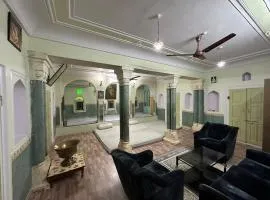 Heritage Stay in Johari Bazaar