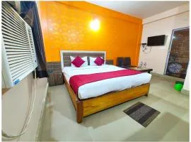 PRIME LOCATION NEAR SEA BEACH Hotel Sri Krishna Classic Residency ! Puri - Near Jagannath Temple and Golden Swargadwar Beach - Bengali Market - A Top Rated Hotel IN PURI