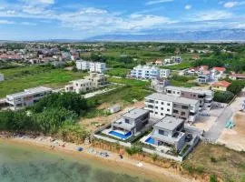 Gorgeous Apartment In Privlaka With House Sea View