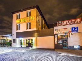 Kameralny Hotel TM โรงแรมใกล้Radom-Sadkow Airportในราดอม