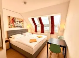 A&T Hotel & Hostel