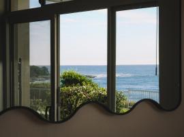 The Lookout Oceanfront Yamba, hotel in Yamba