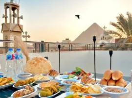 Khufu's Pyramids Inn