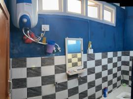 Kesanghomestay, hotel en Dirāng