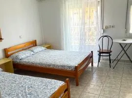 Flora Rooms