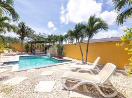 Casa Trankilo - Family Home, hotel in Paraguaná