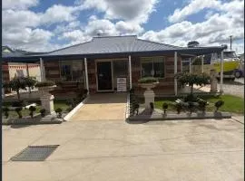 Marulan Motor Inn